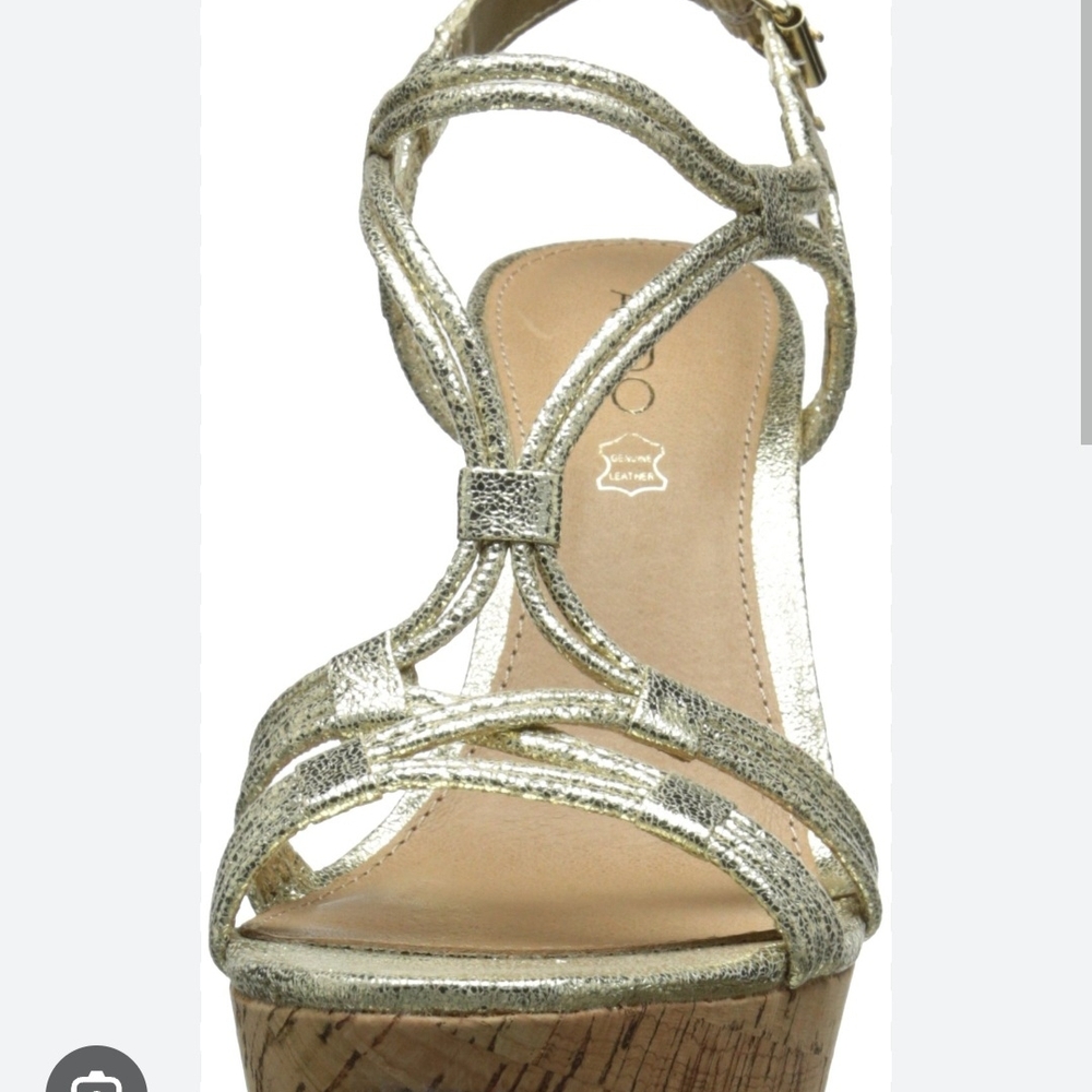 Womans ALDO *Black* Strappy Wedges. EUC